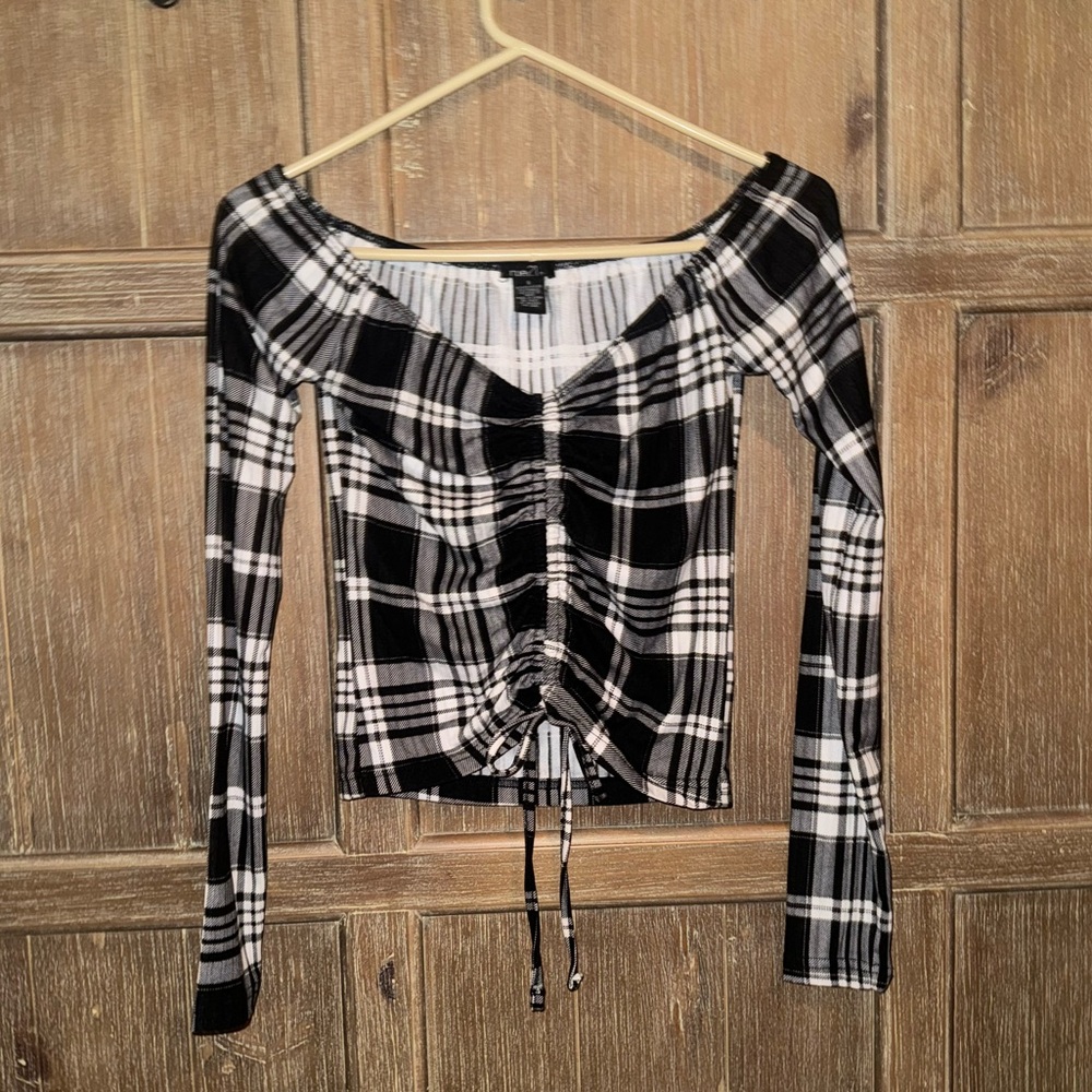 Cropped Off The Shoulder Tie Shirt